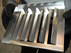 钣金加工企业如何通过引进自动化折弯成型设备降低生产成本，提高产品质量？-中山开云手机站官方版网站登录入口-开云(中国)-开云手机站官方版网站登录入口-开云(中国)