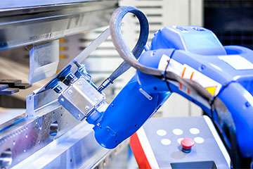 钣金行业资讯-采用机器人钣金折弯，钣金加工行业已经不再需要大批量的尺寸来使用机器人折弯机-开云手机站官方版网站登录入口-开云(中国)